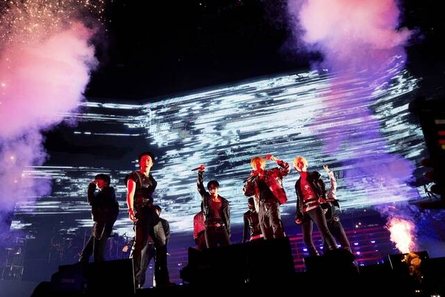 트레저는 지난 5일과 6일 양일간 일본 도쿄 아리아케 아레나에서 'TREASURE THE STAGE 2026 NEW WAV : LIVE IN JAPAN'을 개최했다. 총 4만 5천여 명의 관객이 모였다. /YG엔터