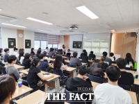  롯데百, 부산대서 신입사원 채용설명회…지역 인재 확보 나서
