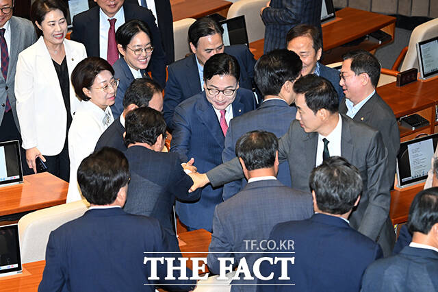 정점식 국민의힘 원내대표가 8일 오전 서울 여의도 국회에서 열린 본회의에 참석해 교섭단체 대표연설을 하고 있다. /국회=배정한 기자