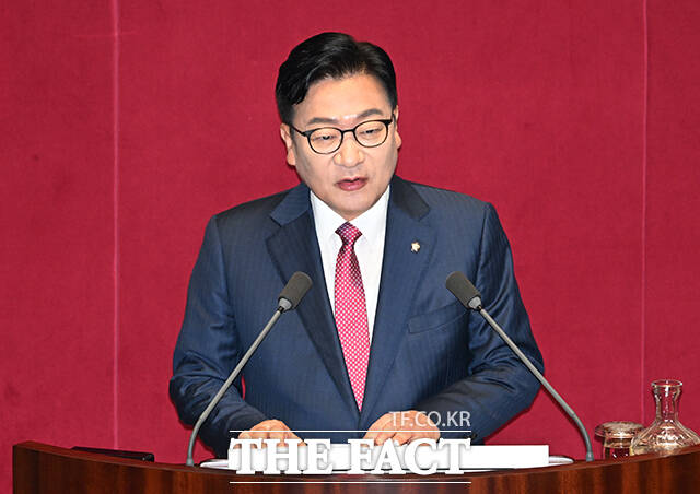정점식 국민의힘 원내대표가 8일 오전 서울 여의도 국회에서 열린 본회의에 참석해 교섭단체 대표연설을 하고 있다. /국회=배정한 기자