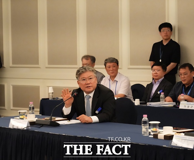 장세일 영광군수가 제36차 원전소재 지방자치단체 행정협의회에서 의견을 개진하고 있다. /영광군