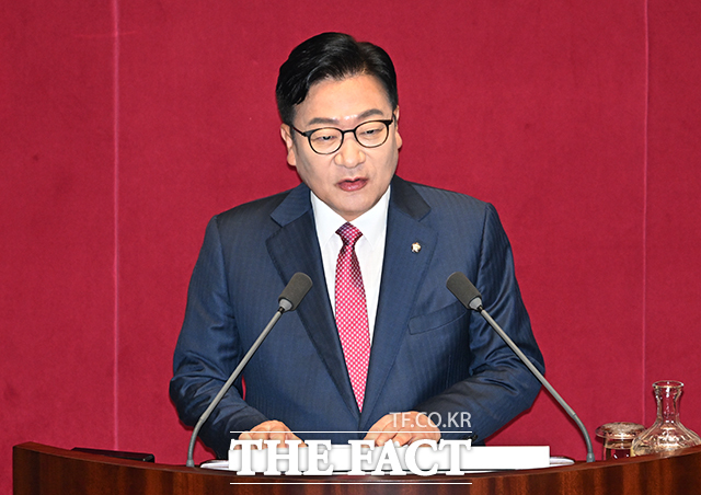 정점식 국민의힘 원내대표가 8일 오전 서울 여의도 국회에서 열린 본회의에 참석해 교섭단체 대표연설을 하고 있다. /배정한 기자
