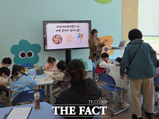 광주역사민속박물관 마한유적체험관 교육 프로그램 진행 모습. /전남광주시
