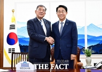  이시바 시게루 전 일본총리 접견하는 조정식 국회의장 [TF사진관]