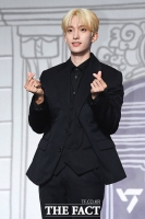  세븐틴 도겸, 오늘(8일) 육군 현역 입대…팀 내 여섯 번째