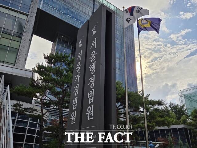 법원이 권혁빈 스마일게이트 최고비전제시책임자(CVO)에게 배우자 몫으로 스마일게이트 지분 35%를 분할하라고 판결하면서 경영 의사결정에 영향이 갈 수 있다는 예측이 나온다. /더팩트 DB