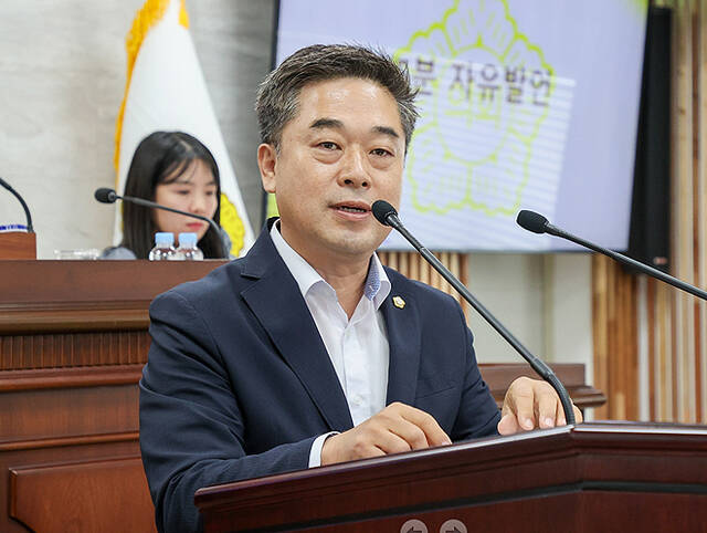 박기호 의원이 5분 자유발언을 하고있다. /울릉군의회