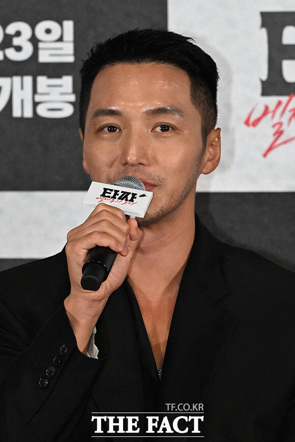 변요한은 본능적으로 돈을 몰고 다니는 꾼으로 태어나 판에 뛰어든 장태영 역을 맡아 극을 이끈다. /김성렬 기자