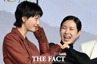  '볼 하트 어때?'...빵 터진 손예진 [포토]