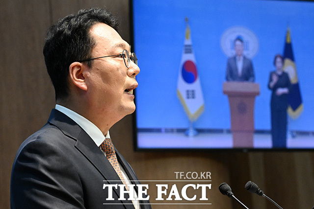 강신철 국방부 장관 후보자 인사청문회 관련 발언하는 천 권한대행.