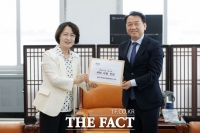  “큰일 났다” 추미애, 이광재 예결위원장에 국비 2446억 요청