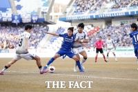  [그래도 K리그] 이정효의 ‘공격 본능’ vs 김도균의 ‘밸런스 축구’, 목동벌 승격 혈투