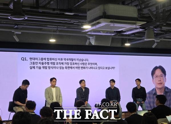현대차그룹이 지난 11일 경기도 성남시에 있는 포티투닷 본사에서 '현대차그룹 자율주행 미디어 데이'를 개최했다. 박민우 현대차·기아 AVP본부장(사장) 겸 포티투닷 대표가 기자들의 질의에 답변하는 모습 / 박성호 기자
