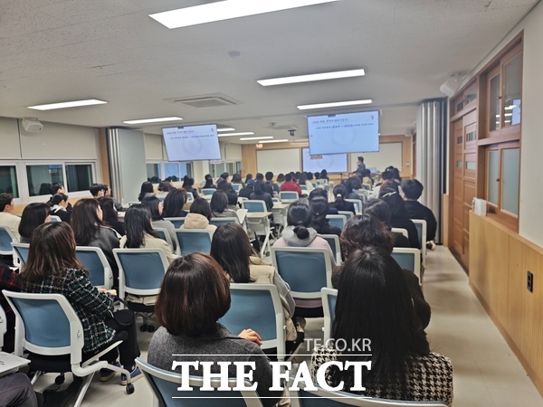서대전고가 학부모 초청 설명회를 열고 학교의 교육활동과 교육 방향을 공유하고 있다. /대전시교육청
