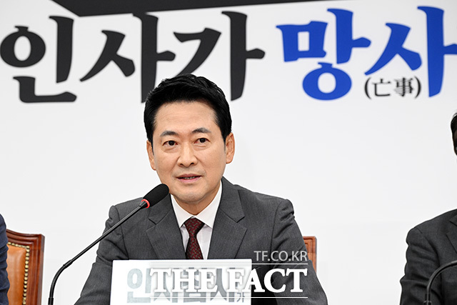 장동혁 국민의힘 대표가 용혜인 성평등가족부 장관 후보직 사퇴에 이어 김승원 법무부 장관 후보자도 사퇴해야 한다고 13일 주장했다. /남용희 기자