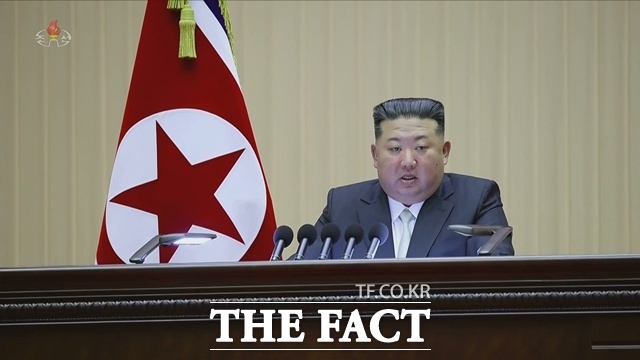 김정은 북한 국무위원장이 평양에서 열린 제15차 전국교원대회 개막회의에 참석했다고 지난 3일 조선중앙TV가 보도했다. (조선중앙TV 캡처) /뉴시스