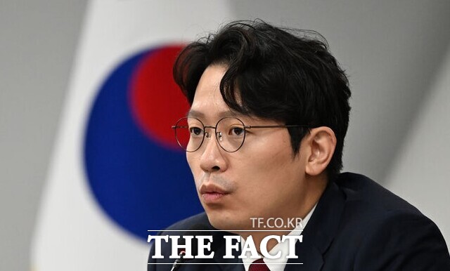 이준석 전 대표 사퇴 이후 개혁신당이 이기인 전 사무총장(사진)을 비상대책위원장으로 선임하고 비대위 체제를 14일 공식 출범시켰다. /더팩트 DB