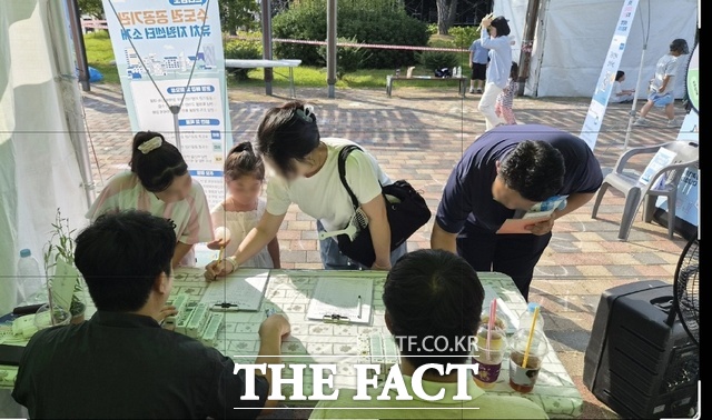 나주시가 2차 공공기관 이전을 위한 시민 서명운동을 펴고 있다. /나주시