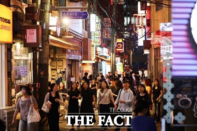 서울시는 민선 9기 야간경제 활성화 사업의 첫 실행으로 '서울 달빛야장' 대상지를 선정한다고 14일 밝혔다. /뉴시스