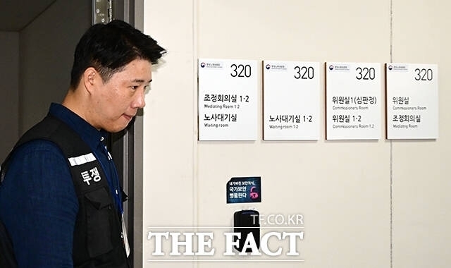삼성전자 노조는 최승호 초기업노조 위원장(사진)의 장인 업체 계약 논란 등으로 인해 심각한 내홍에 시달리고 있다. /임영무 기자
