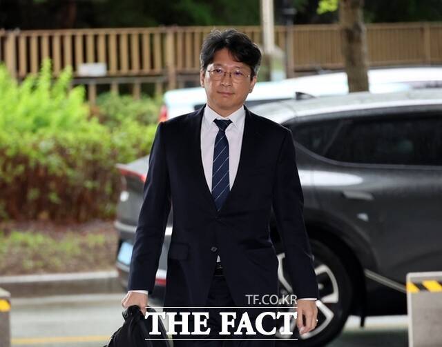 홍지선 국토교통부 장관 후보자가 고가 주택과 비거주 1주택자의 세 부담을 높이는 정부의 부동산 세제개편 방향에 공감한다는 입장을 내놨다. /뉴시스