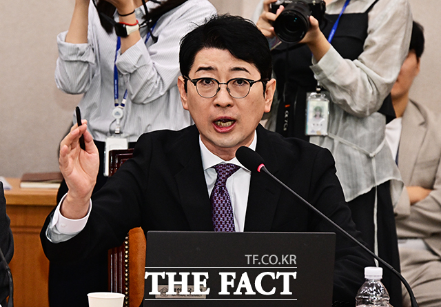 주진우 국민의힘 의원이 15일 오전 서울 여의도 국회에서 열린 김승원 법무부 장관 후보자 인사청문회에 참석해 의사진행 발언을 하고 있다./배정한 기자