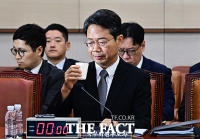  물 마시는 김승원 후보자 [포토]