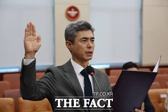 강신철 국방부 장관 후보자는 16일 장남이 이모 등에게 7억1550만 원을 빌려 경기 성남시 분당구 양지마을 재건축 추진 상가를 매입한 데 대해 