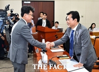  안규백 국방부 장관의 마지막 인사 [TF사진관]