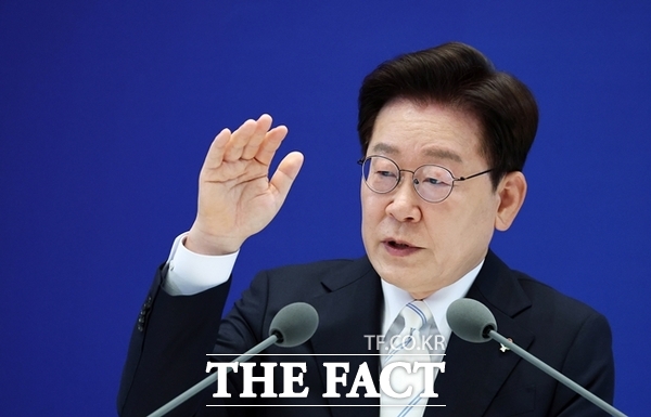 이재명 대통령이 6월 8일 청와대 영빈관에서 열린 취임 1주년 기자회견 대체불가 대한민국에서 발언하고 있다. /뉴시스