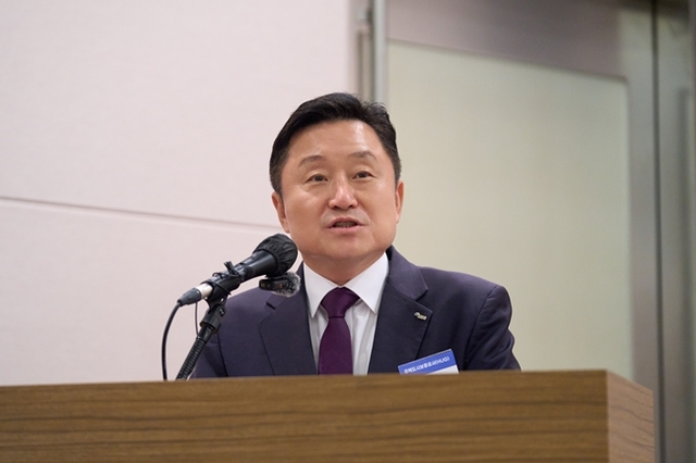 HUG가 지난 16일 서울 여의도 FKI타워에서 복기왕 더불어민주당 의원·김정재 국민의힘 의원과 공동으로 '전월세 안정화를 위한 정책 토론회'를 개최했다. /HUG