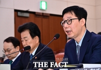 질의에 답변하는 박윤주 외교부 1차관 [포토]
