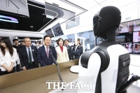  박완수 경남도지사, 상하이 AI 로봇밸리 찾아 제조AI 전환 모색