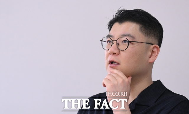 밥 국 찬, 한식의 탄생을 펴낸 홍대선 작가. /더팩트 DB