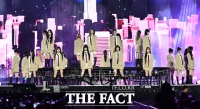  [2026 TMA] '24명 완전체' 트리플에스, '글로벌 핫트렌드' 영예…
