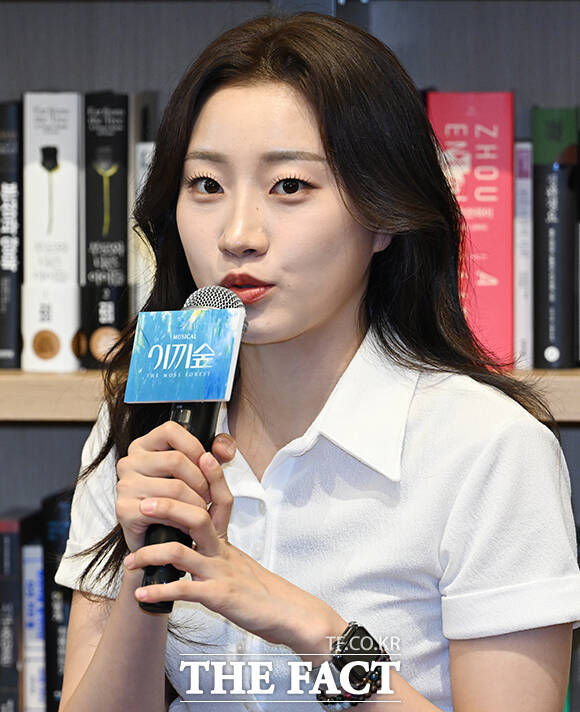 뮤지컬배우 윤지우.