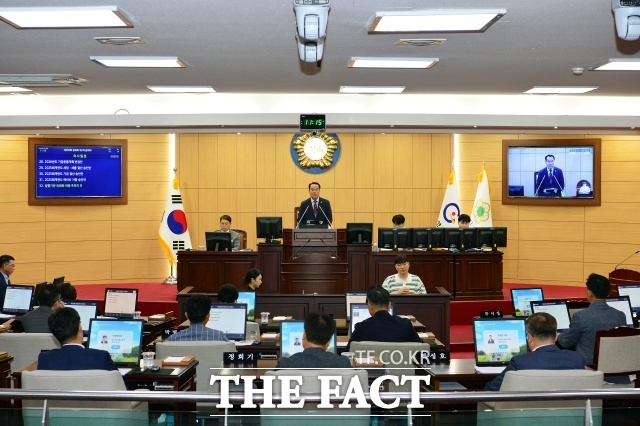 광양시의회가 21일 제350회 제1차 정례회를 마무리하고 1조 1540억 원 규모의 제3회 추가경정예산안을 원안 의결했다. /광양시의회