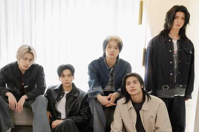 엑스디너리 히어로즈가 오는 10월 12일 새 미니 앨범 'IMPULSE'를 발매한다. 앨범은 타이틀곡 'Obsessed with Youth'를 필두로 7개 트랙으로 구성된다. /JYP엔터