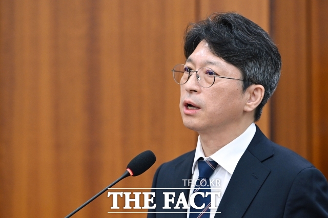 홍지선 국토교통부 장관이 23일 주택공급의 실행력을 높이고 주거 안정에 정책 역량을 집중하겠다고 밝혔다. /남용희 기자