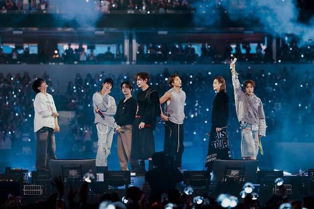 BTS는 이미 VMA와 특별한 인연을 갖고 있다. 2019년부터 2022년까지 4년 연속 '베스트 그룹'을 수상했고, 올해는 '올해의 노래'와 '베스트 K-팝'에 이어 '베스트 그룹'까지 총 3개 부문에 후보로 올랐다. /빅히트뮤직