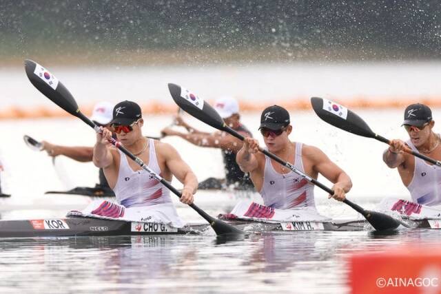 한국 카누 대표팀이 2026 아이치·나고야 아시안게임 남자 카약 4인승 500m에서 금메달을 목에 걸었다. /2026 아이치·나고야 아시안게임 조직위원회, 뉴시스