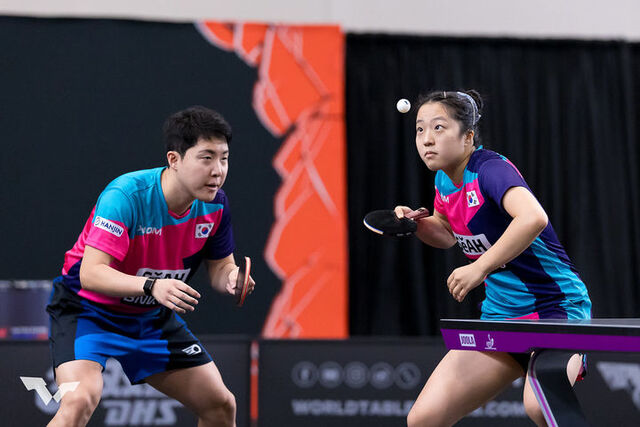 탁구 혼합복식 세계랭킹 1위 신유빈과 임종훈이 2026 아이치·나고야 아시안게임에서 동메달을 획득했다./대한탁구협회