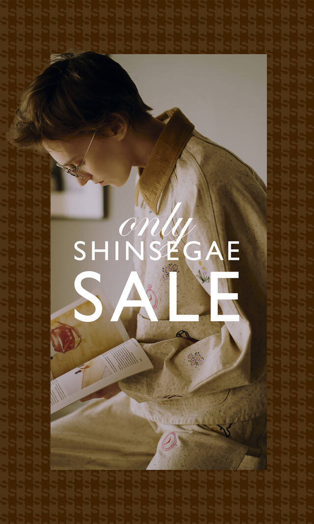 신세계백화점은 10월 1일부터 18일까지 전국 점포에서 가을 정기 세일 'Only SHINSEGAE SALE'을 진행한다. 여성·남성패션, 스트리트패션, 스포츠, 아동·잡화, 생활 등 전 장르에 걸쳐 300여개 브랜드가 참여해 10%부터 최대 60%까지 할인 혜택을 선보인다. /신세계백화점