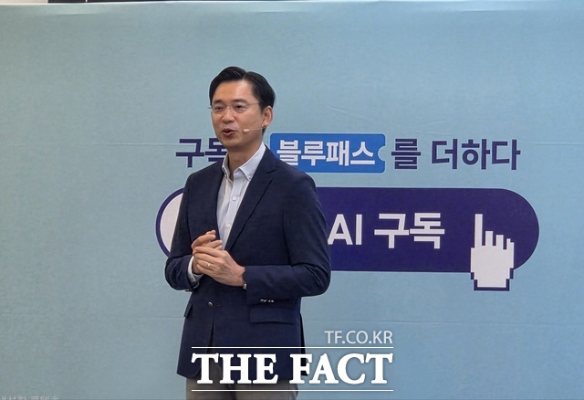 임성택 삼성전자 한국총괄 부사장이 28일 삼성스토어 청담에서 열린 '삼성 AI 구독 미디어 브리핑'에서 구독 서비스 개편 방향을 설명하고 있다. /강남=우지수 기자