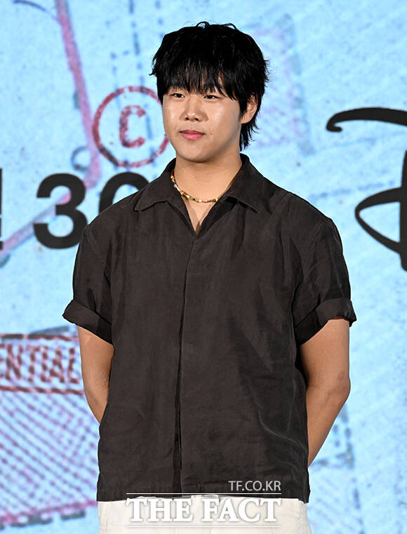크리에이터 이준수가 28일 오전 서울 구로구 신도림 더세인트 그랜드볼룸에서 열린 디즈니+ 오리지널 예능 '술래게임' 제작발표회에 참석해 포즈를 취하고 있다. /박상민 기자