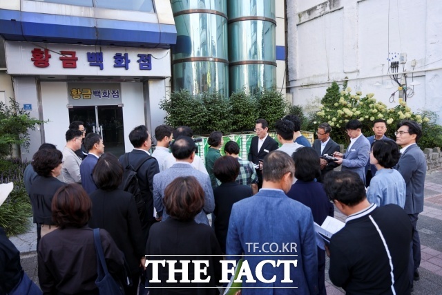순천 원도심에 수십년째 방치된 '황금백화점'. 순천시가 원도심 활성화를 위한 '빈 건물 리빌딩'을 추진한다. /순천시
