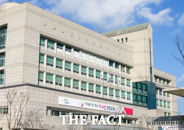 28일 강원특별자치도교육청은 오는 10월 1일 오후 본청 대강당에서 학생·학부모·교직원·시민단체 등 200여 명이 참석한 가운데 스마트폰 청정학교 선포식을 개최한다고 밝혔다. /강원특별자치도교육청 제공