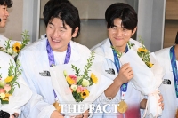  활짝 웃는 곽빈-김도영 [포토]