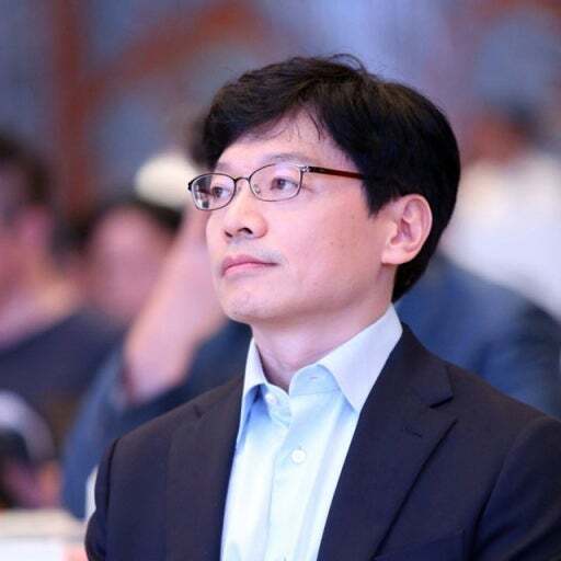 권혁빈 스마일게이트 창업자 겸 최고비전제시책임자(CVO)가 이혼소송 1심 판결에 불복해 항소한 가운데 아내 측도 항소장을 냈다. /스마일게이트