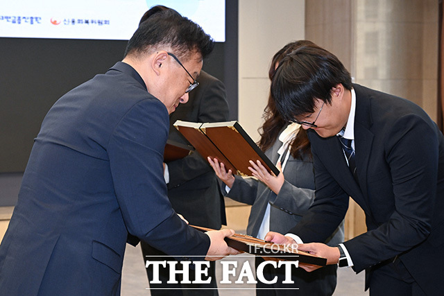 박헌우 기자가 소감을 말하고 있다.